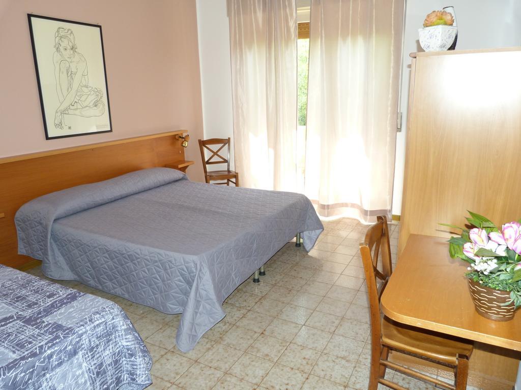 Hotel Le Colline Del Garda Bussolengo Zimmer foto